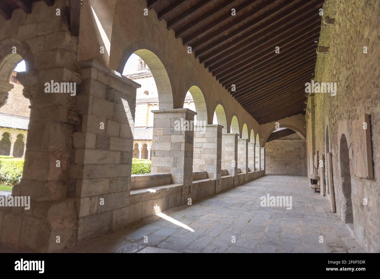 Jardins de la cathédrale de Santa Maria d'Urgell. Catalogne. Banque D'Images