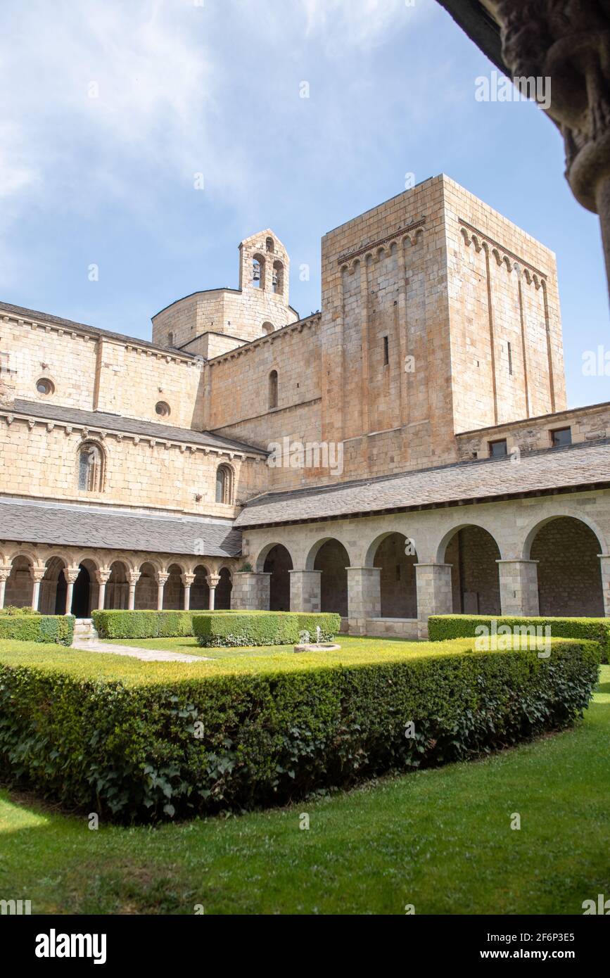 Jardins de la cathédrale de Santa Maria d'Urgell. Catalogne. Banque D'Images