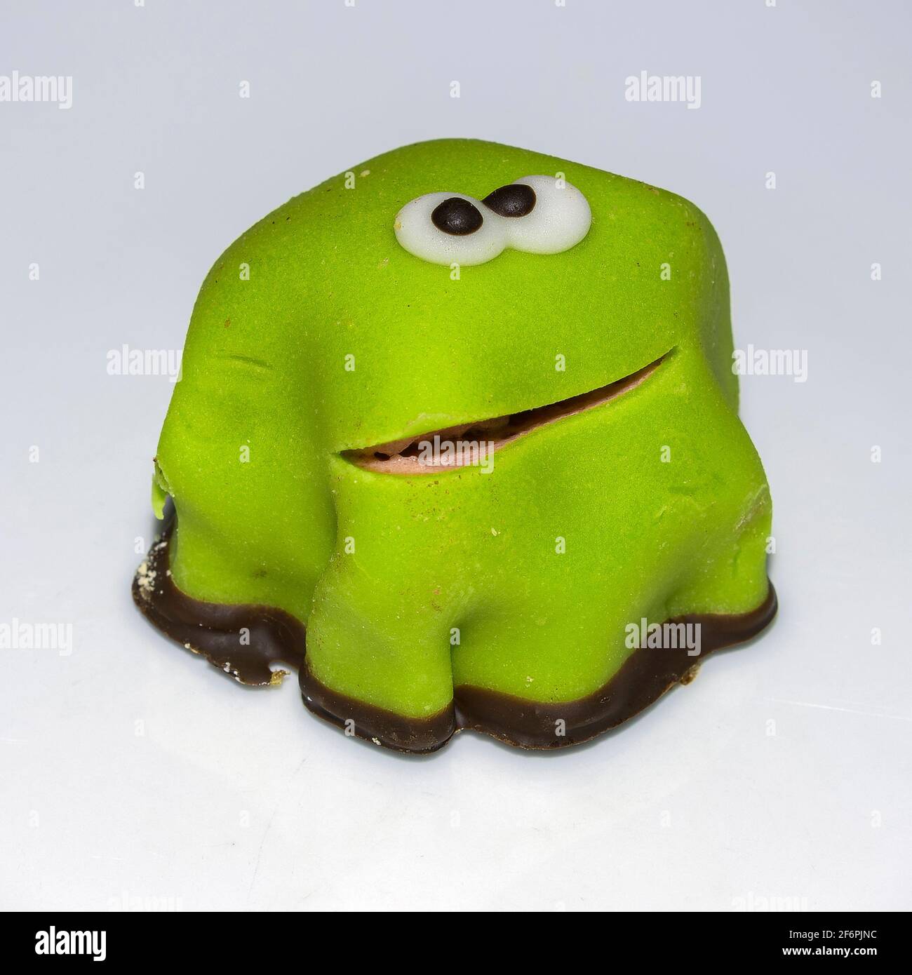 Vue De Dessus Gauche D Un Gateau De Grenouille Photo Stock Alamy