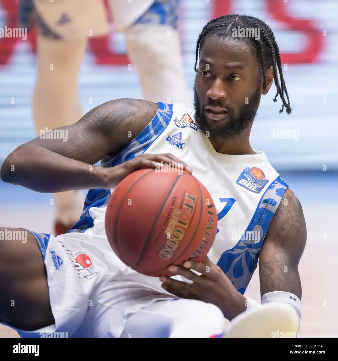 01 avril 2021, Hessen, Francfort-sur-le-main: Matt Mobley (Fraport Skyliners, 1). Match de basket-ball du BBL easyCredit entre Fraport Skyliners et NINERS Chemnitz le 1er avril 2021 au Fraport Arena de Francfort-sur-le-main. Photo: Jürgen Kessler/Kessler-Sportfotografie/dpa Banque D'Images