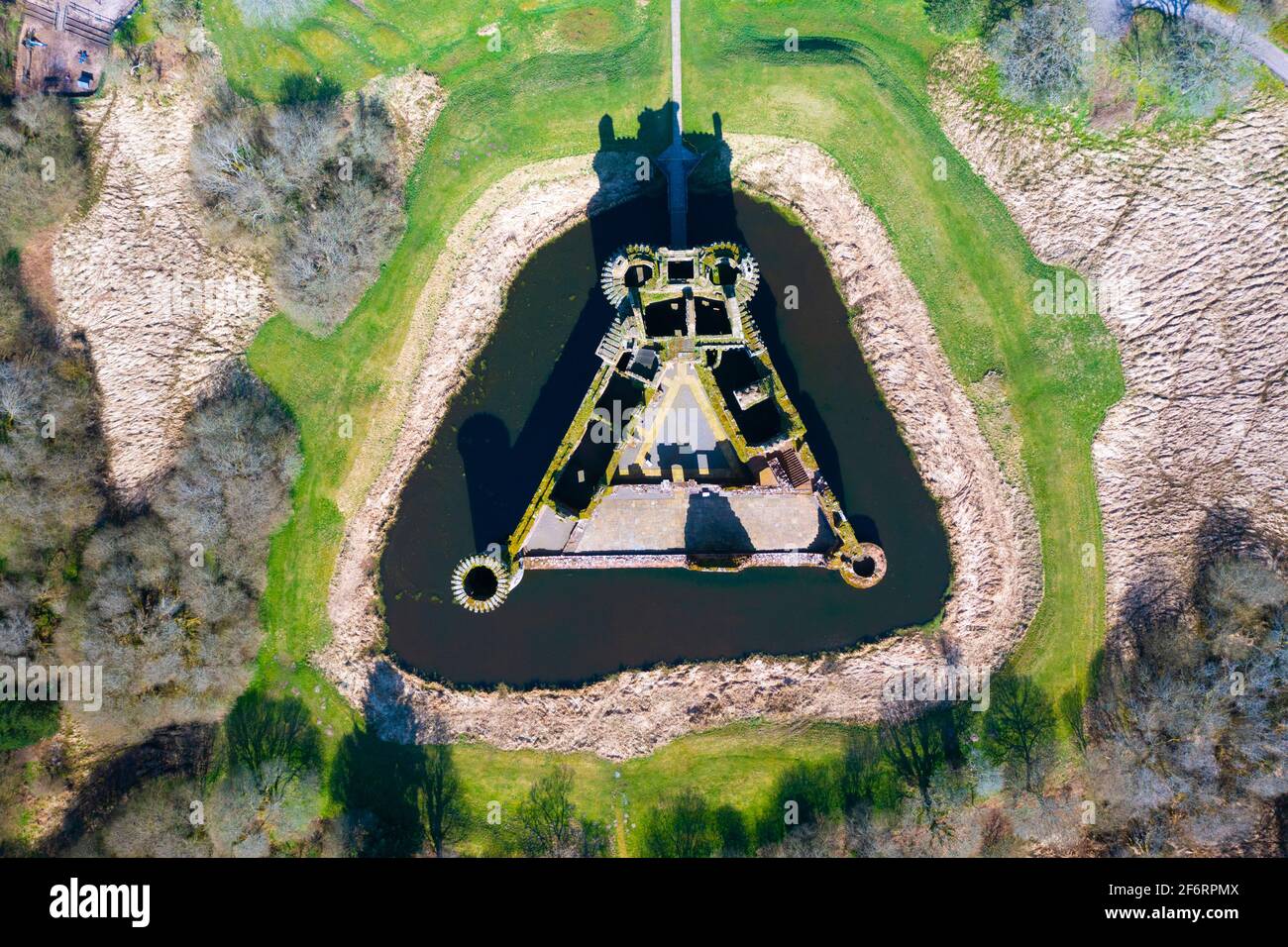 Vue aérienne du château de Caerlaverock à Dumfries et Galloway, Écosse, Royaume-Uni Banque D'Images