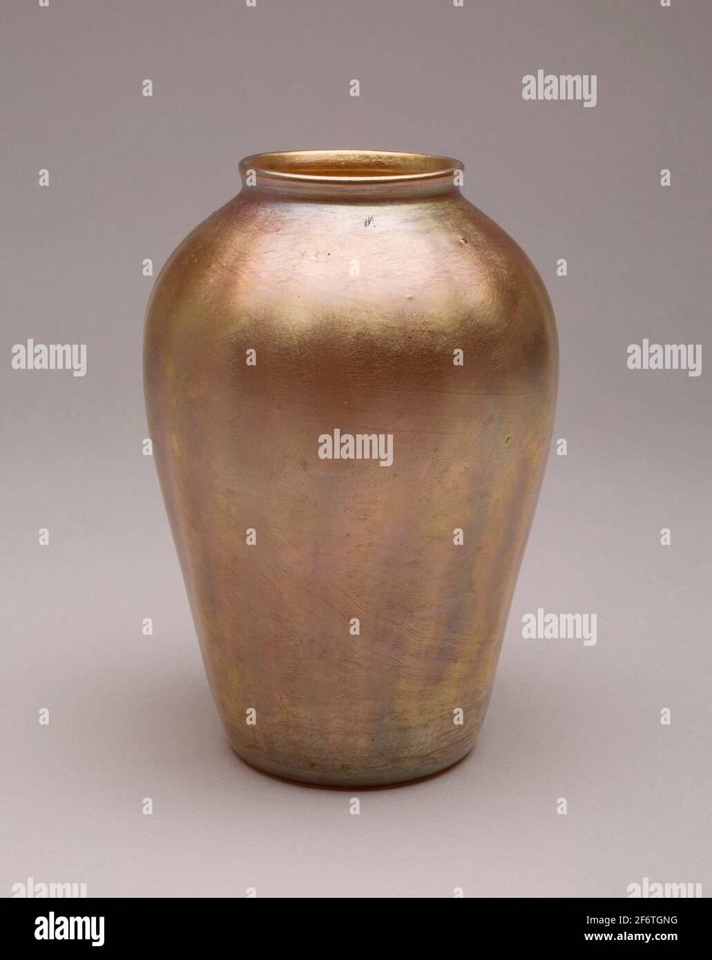 Louis Comfort Tiffany Banque D Image Et Photos Page 2 Alamy