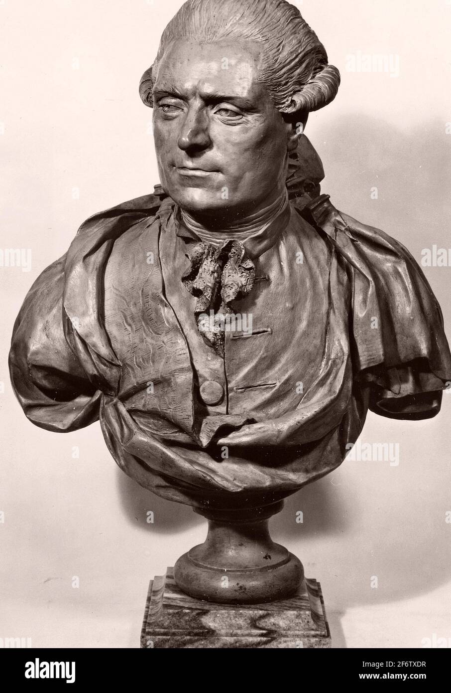 Portrait buste d'un homme inconnu - 1775/85 - Français. Terre cuite peinte. 1770'1785. Banque D'Images