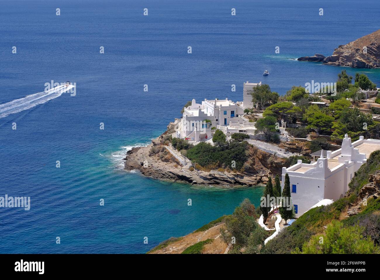 L'architecture des Cyclades et la magnifique mer Égée dans les cyclades d'iOS Grèce Banque D'Images