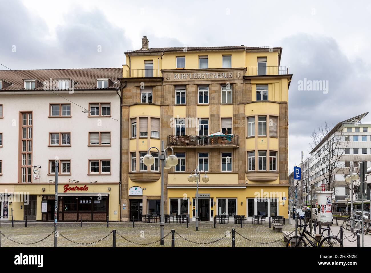 Le centre-ville de Mannheim est une combinaison de bâtiments historiques et modernes. Banque D'Images