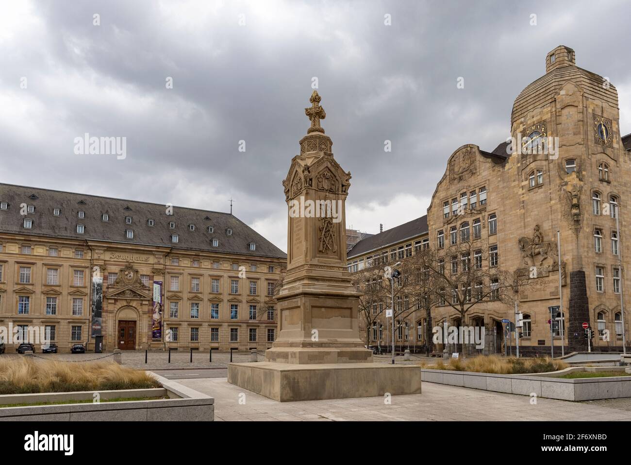 Le centre-ville de Mannheim est une combinaison de bâtiments historiques et modernes. Banque D'Images