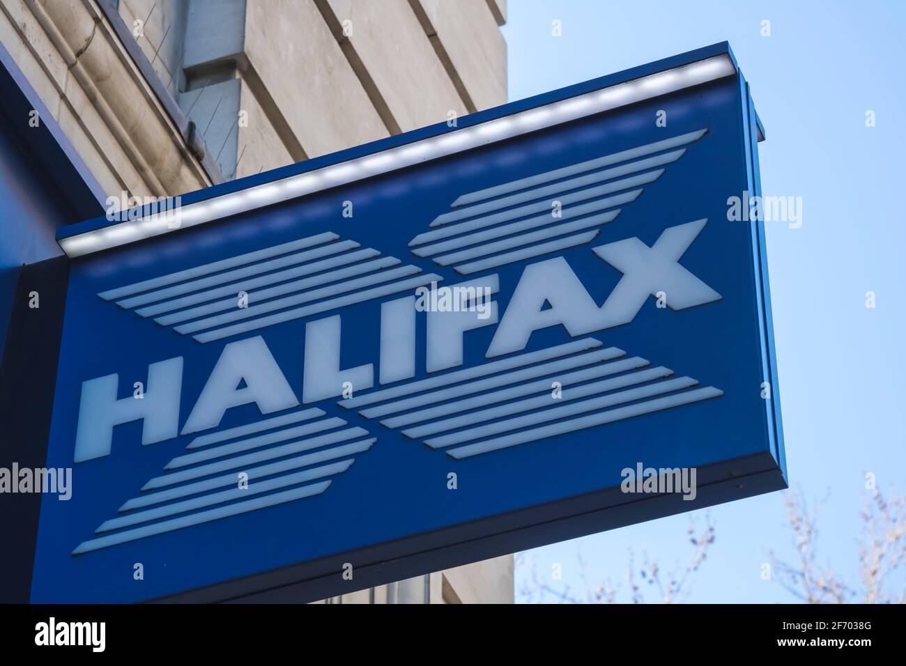 Birmingham, West Midlands, Royaume-Uni; avril/12/2019; succursale de la Halifax Bank à Birmingham, Royaume-Uni Banque D'Images