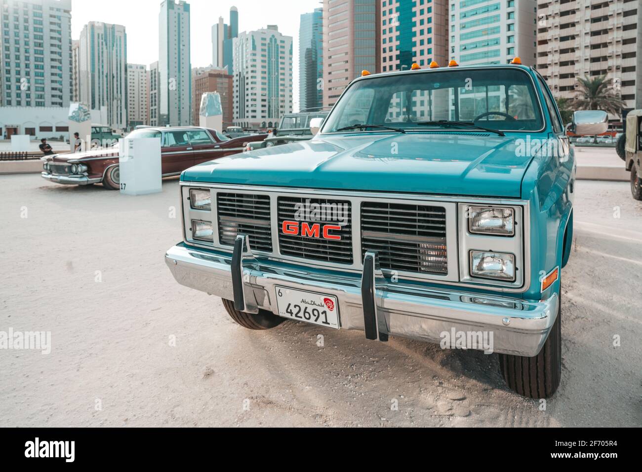Pick-up GMC classique présenté à Abu Dhabi, aux Émirats arabes Unis | voiture de sport américaine | style et design vintage Banque D'Images