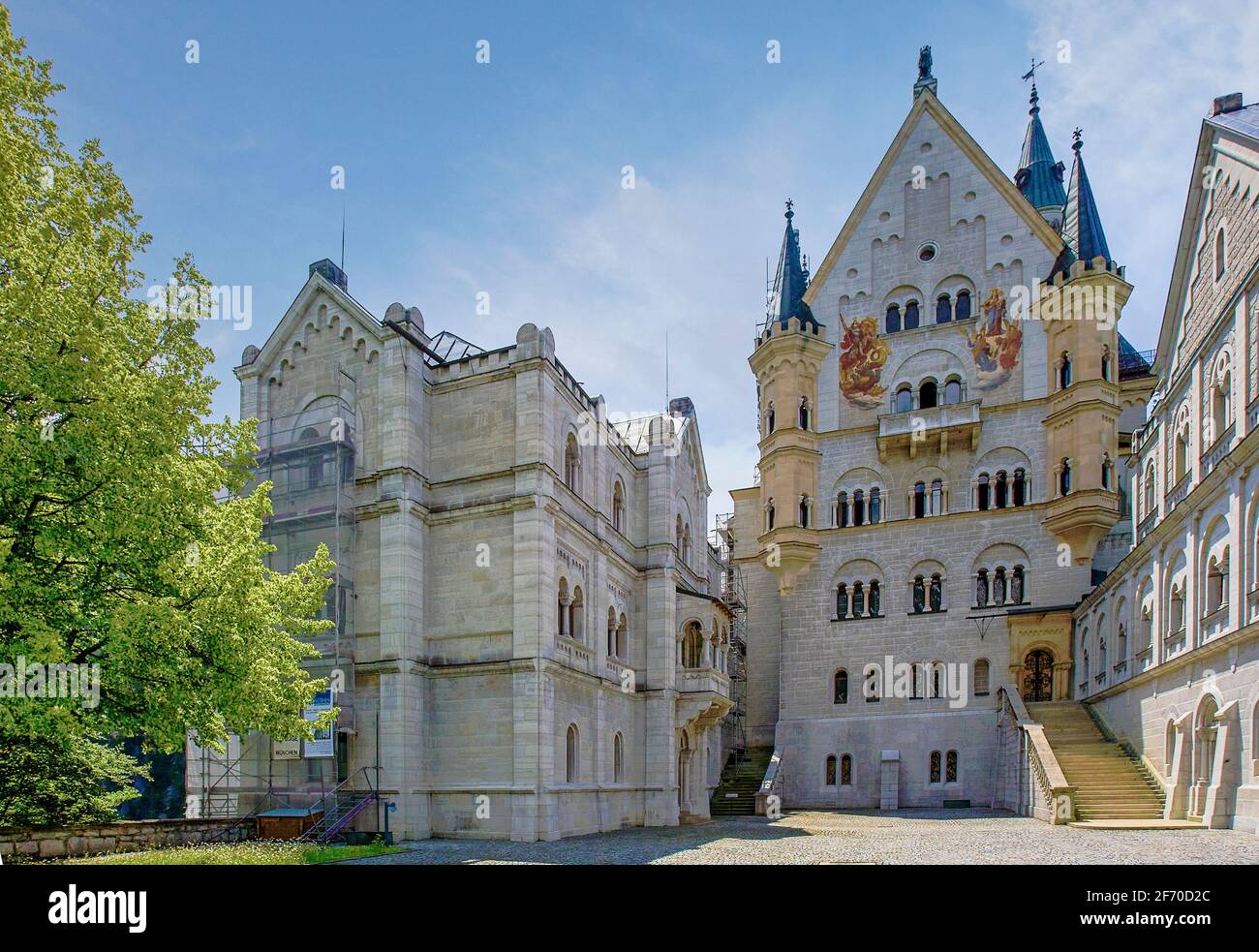 La cour a vue de l'intérieur des murs du château de Neuschwanstein Banque D'Images