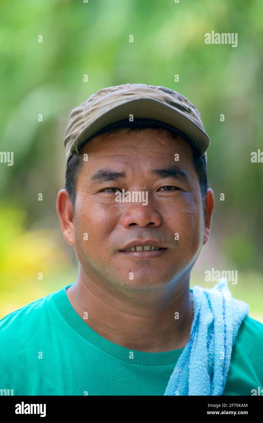 Portrait d'un philippin souriant. Loboc, île de Bohol, Philippines Banque D'Images