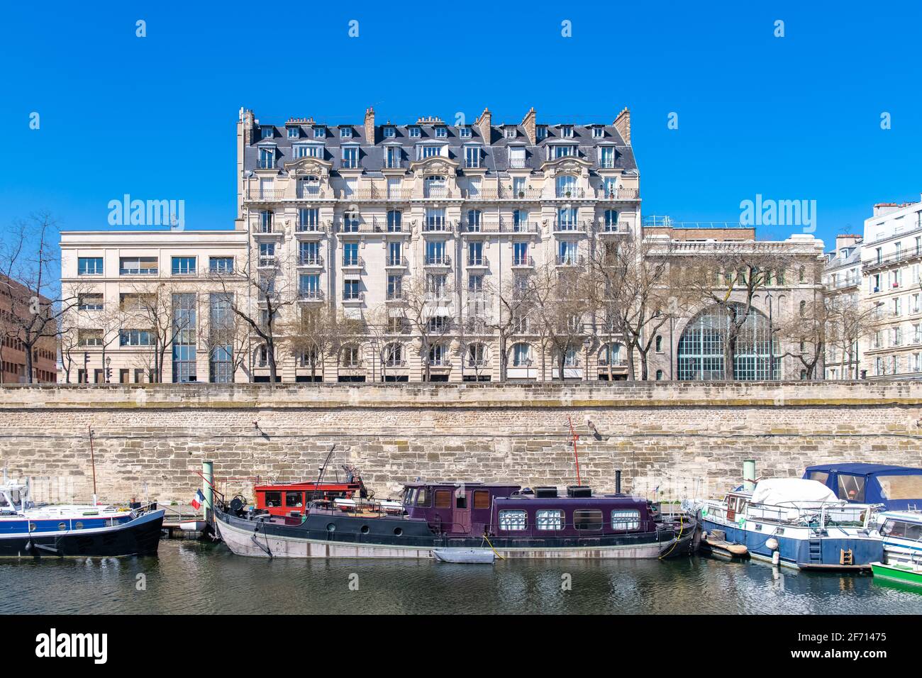 Paris, Bastille, beau port au centre Banque D'Images