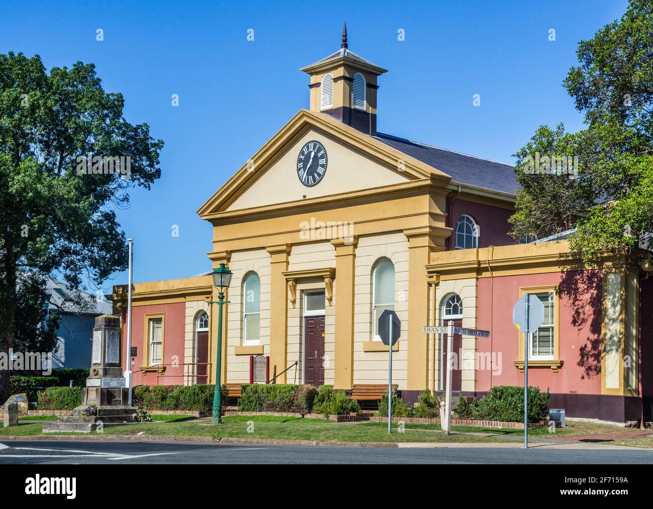 Old court House à Swan Street, Morpeth, région de Hunter, Nouvelle-Galles du Sud, Australie Banque D'Images