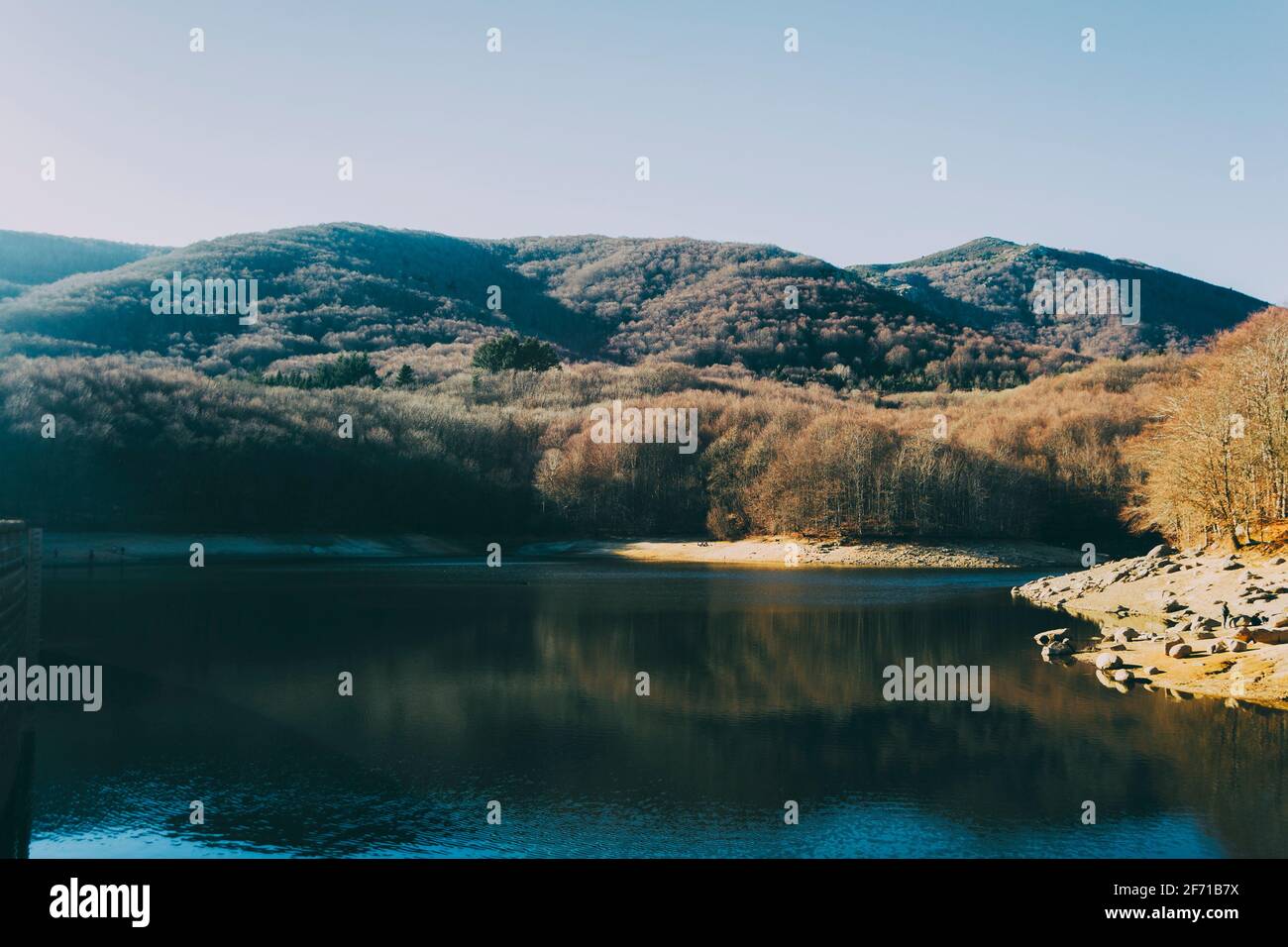 vue sur une partie du marais de santa fe en hiver situé dans les montagnes de montseny, catalogne, espagne Banque D'Images