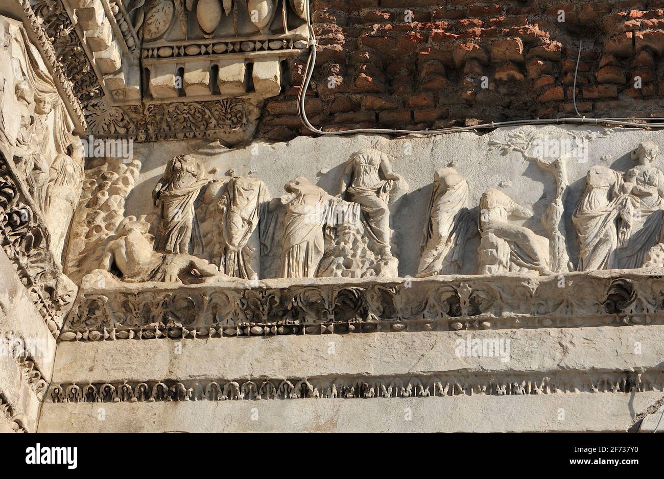 Italie, Rome, Forum de Nerva, temple de Minerve, bas relief Banque D'Images