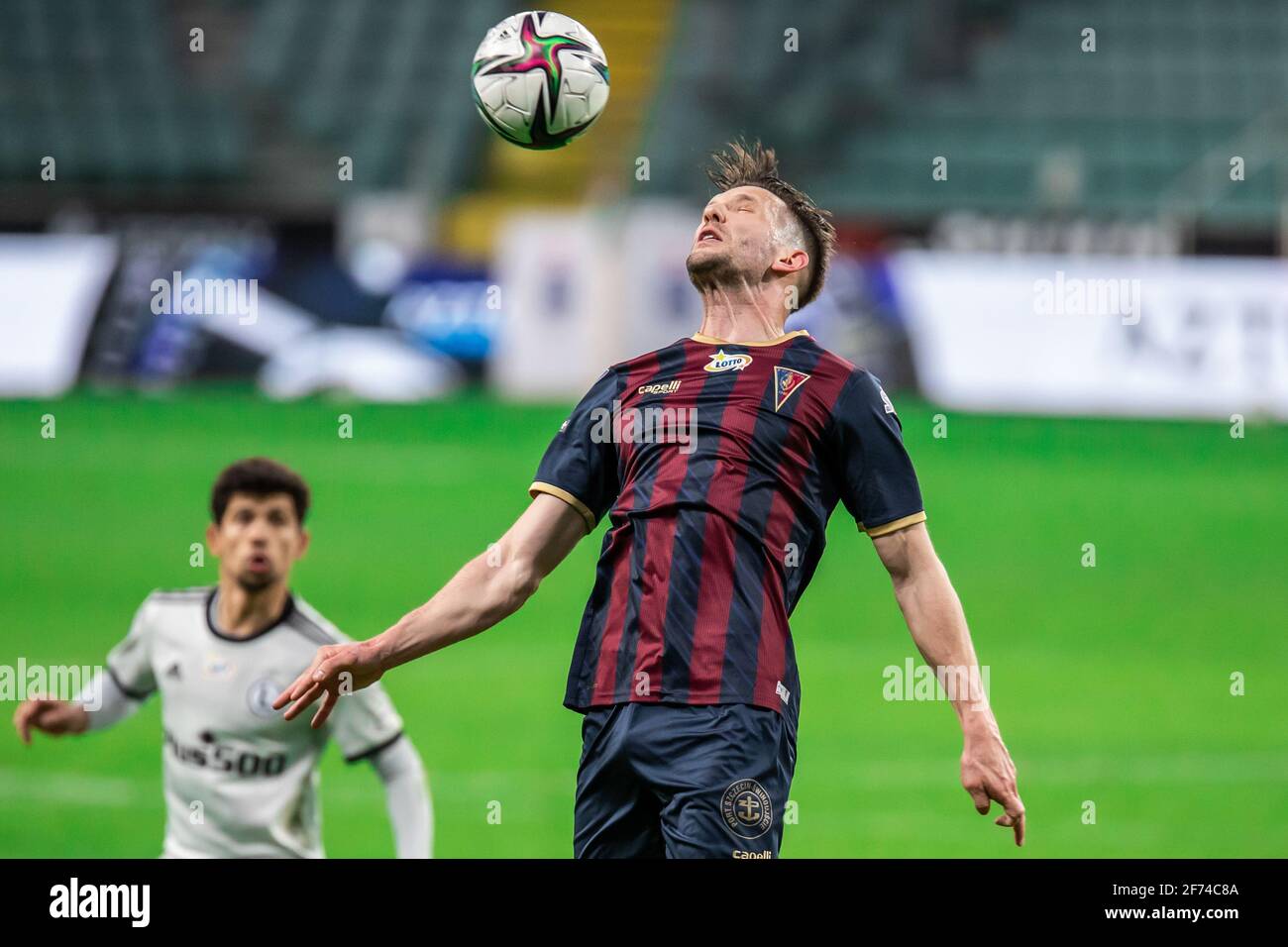 Alexander Gorgon de Pogon en action pendant le match polonais PKO Ekstraklasa League entre Legia Warszawa et Pogon Szczecin au Maréchal Jozef Pilsudski Legia Warsaw Municipal Stadium.(score final; Legia Warszawa 4:2 Pogon Szczecin) Banque D'Images