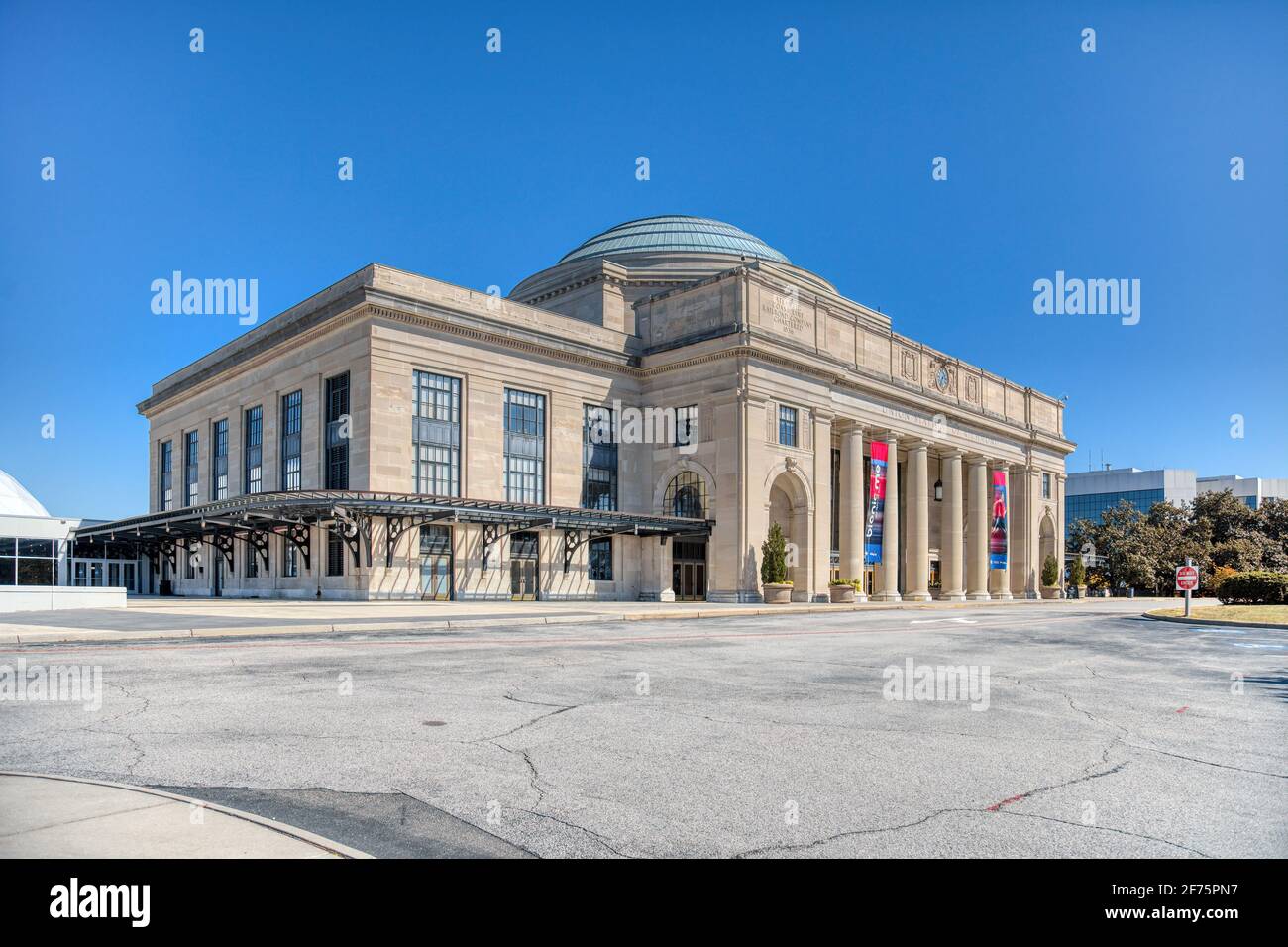 Le musée des Sciences de Virginie occupe l'ancienne gare Union Station de Richmond, une gare néoclassique conçue par John Russell Pope. 2500 W Broad St. Banque D'Images
