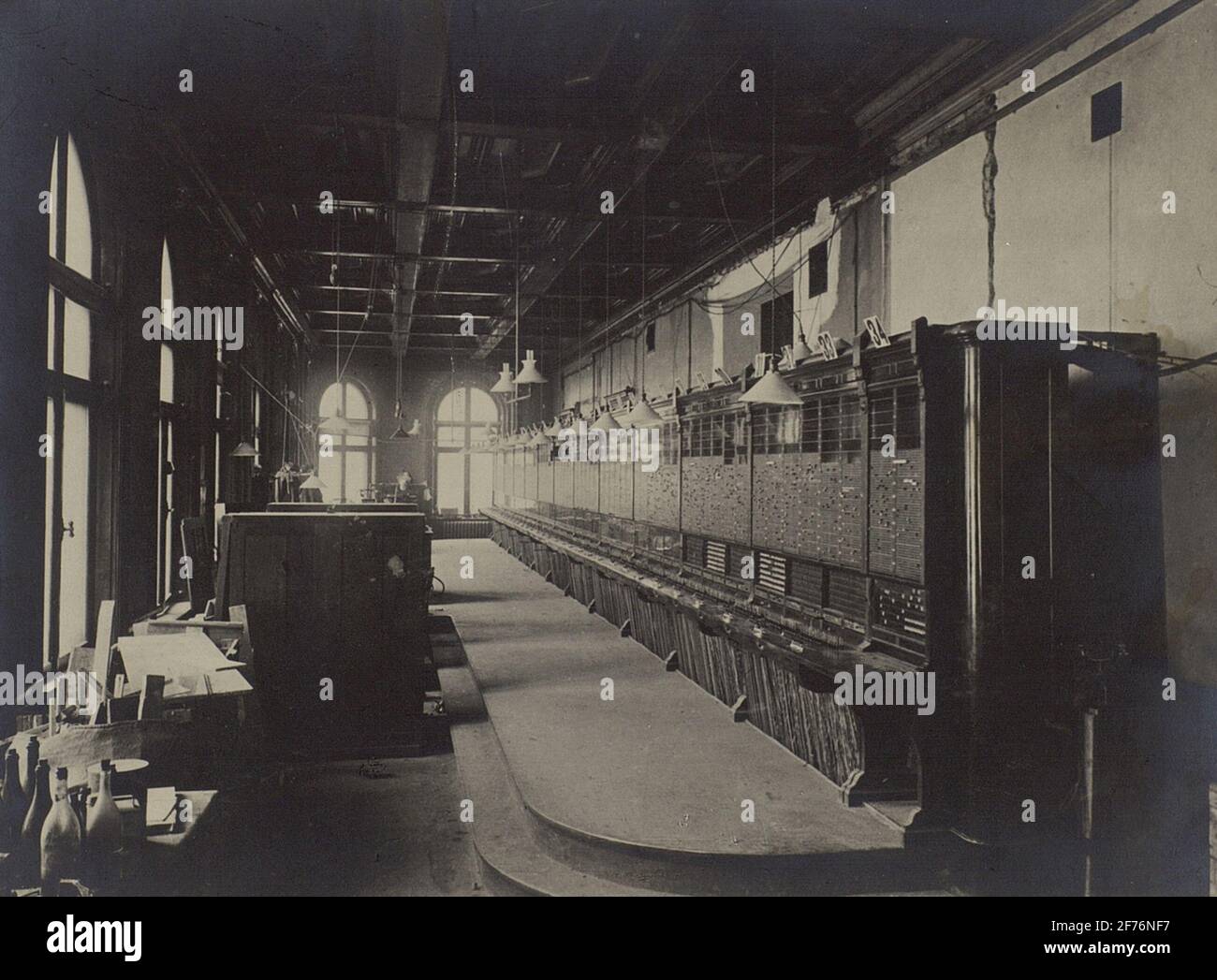 Malmö. Système de plateau avec rabats d'extrémité à levage automatique. Banque D'Images