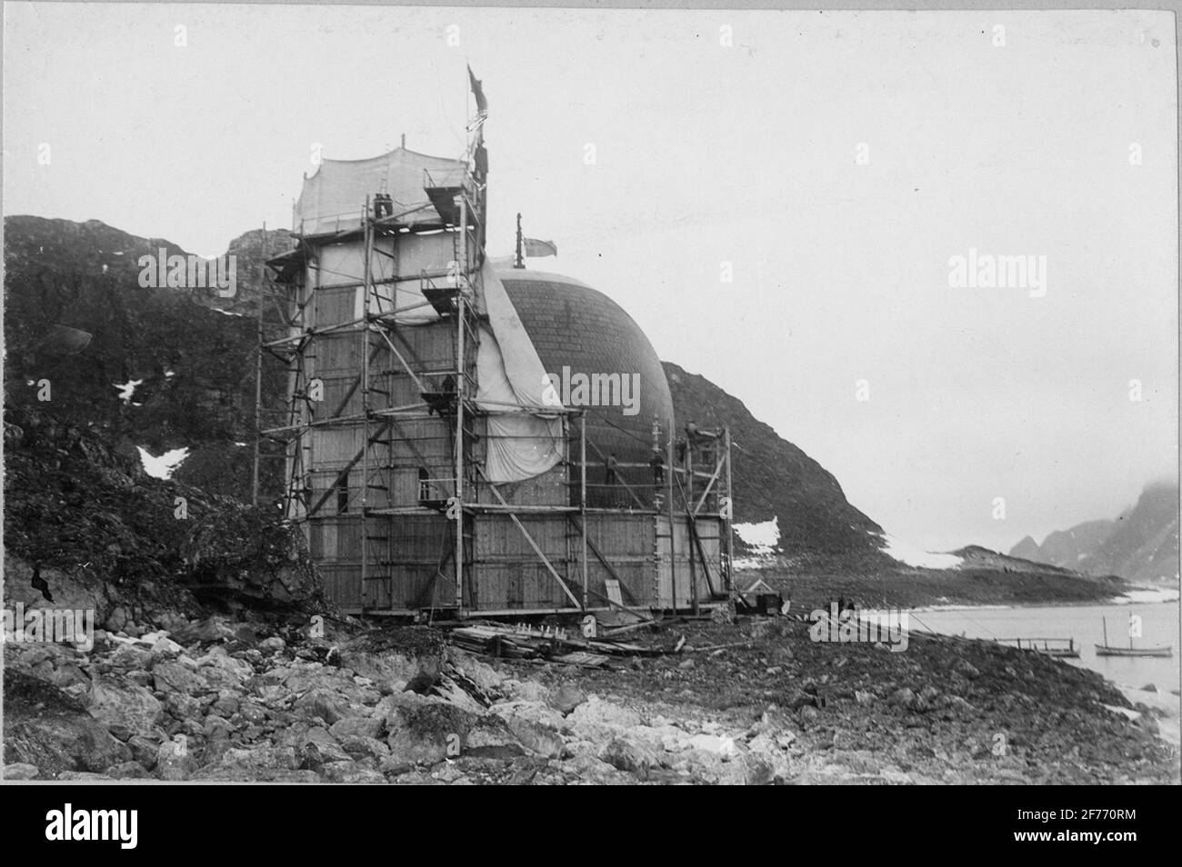 Andrées PolarExpedition 1897. Le ballon est organisé pour le départ contre le pôle Nord. Banque D'Images