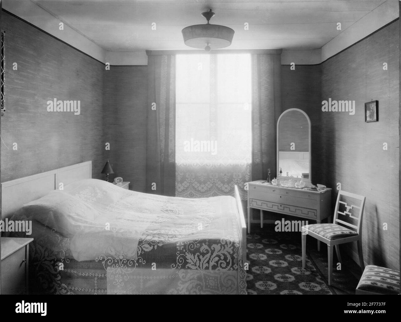 Chambre 1930 Banque d'images noir et blanc - Alamy