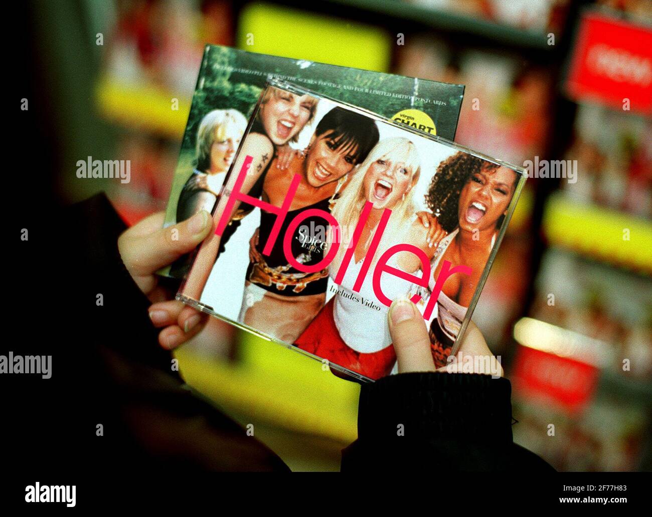 LES FILLES SPICE ONT LIBÉRÉ LEUR PREMIER SINGLE EN DEUX ANS AUJOURD'HUI NOMMÉ 'HOLLER'.23 OCTOBRE 2000 PHOTO ANDY PARADISE Banque D'Images