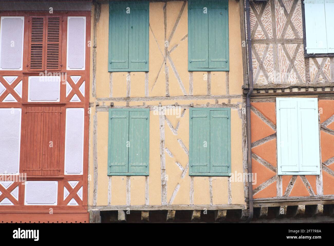 France, Ariège, Mirepoix, place Maréchal Leclerc, maisons du XVIIe siècle Banque D'Images