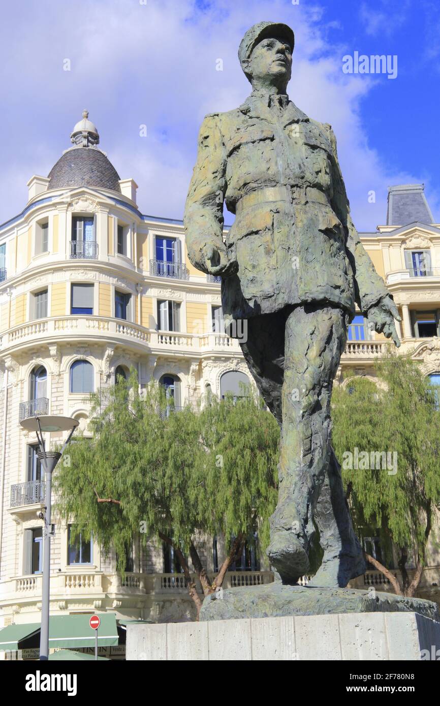 France, Alpes Maritimes, Nice, quartier de la libération, place du général de Gaulle, statue de Charles de Gaulle conçue par le sculpteur Jean Cardot Banque D'Images