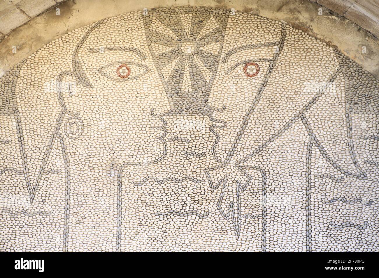 France, Alpes Maritimes, Menton, Musée Jean Cocteau (le Bastion) ouvert depuis 1966 et installé dans un fort du XVIIe siècle, mosaïque de galets de l'artiste Banque D'Images