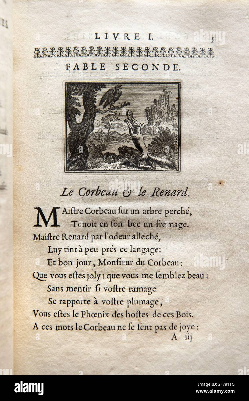 France, Aisne, Château-Thierry, Musée Jean de la Fontaine - ville de Château-Thierry, première édition du livre Fables de la Fontaine, édition Claude Barbin et Denys Thierry, 1668, in-4, illustré par François Chauveau, le Corbeau et le renard fable II du livre I Banque D'Images