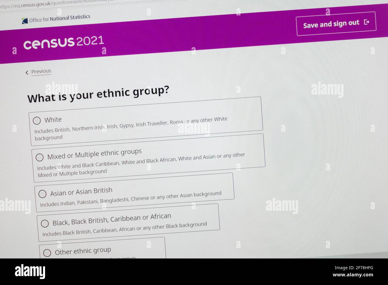 Question sur l'origine ethnique sur le formulaire en ligne du Recensement du Royaume-Uni de 2021 Banque D'Images