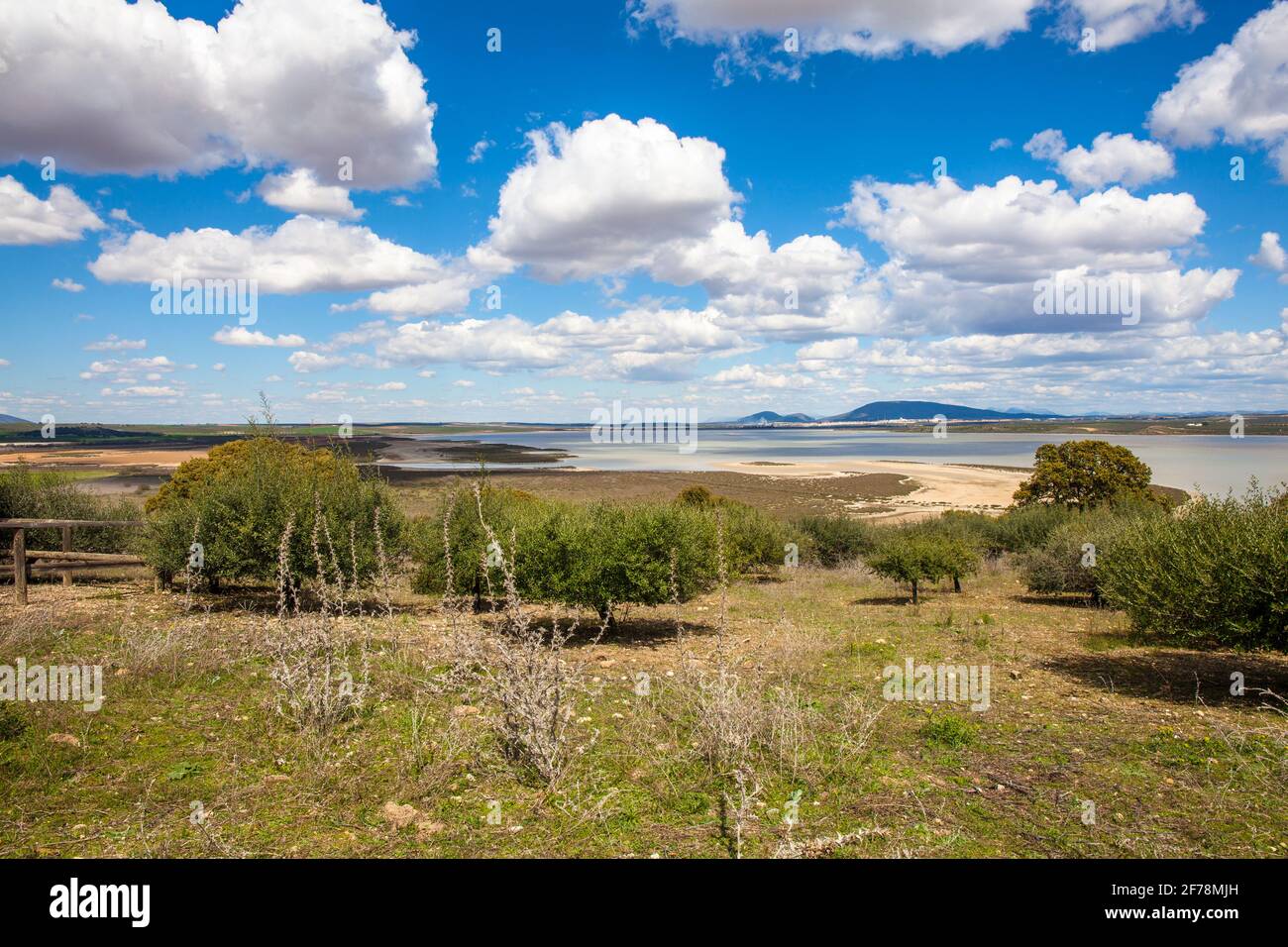 Vue panoramique sur le lagon "Fuente de Piedra". Photo prise 20.03.2021. Banque D'Images