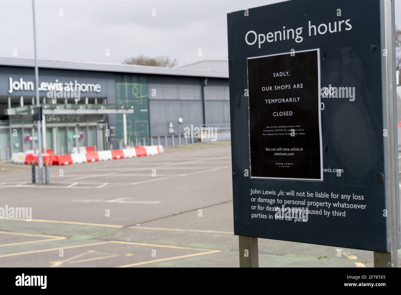 Fermeture d'un magasin John Lewis à Tunbridge Well, l'un des 16 magasins qui ne rouvriront pas après le confinement, Kent, Angleterre Banque D'Images