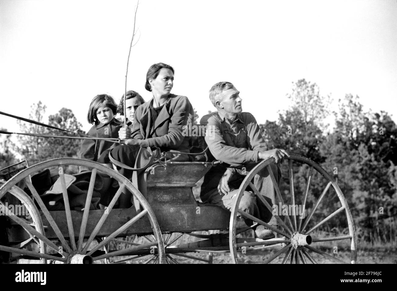 Réhabilitation rurale famille voyageant à Horse-Dattin Cart, Greene County, Géorgie, Etats-Unis, Marion Post Wolcott, Administration américaine de la sécurité agricole, 1939 Banque D'Images