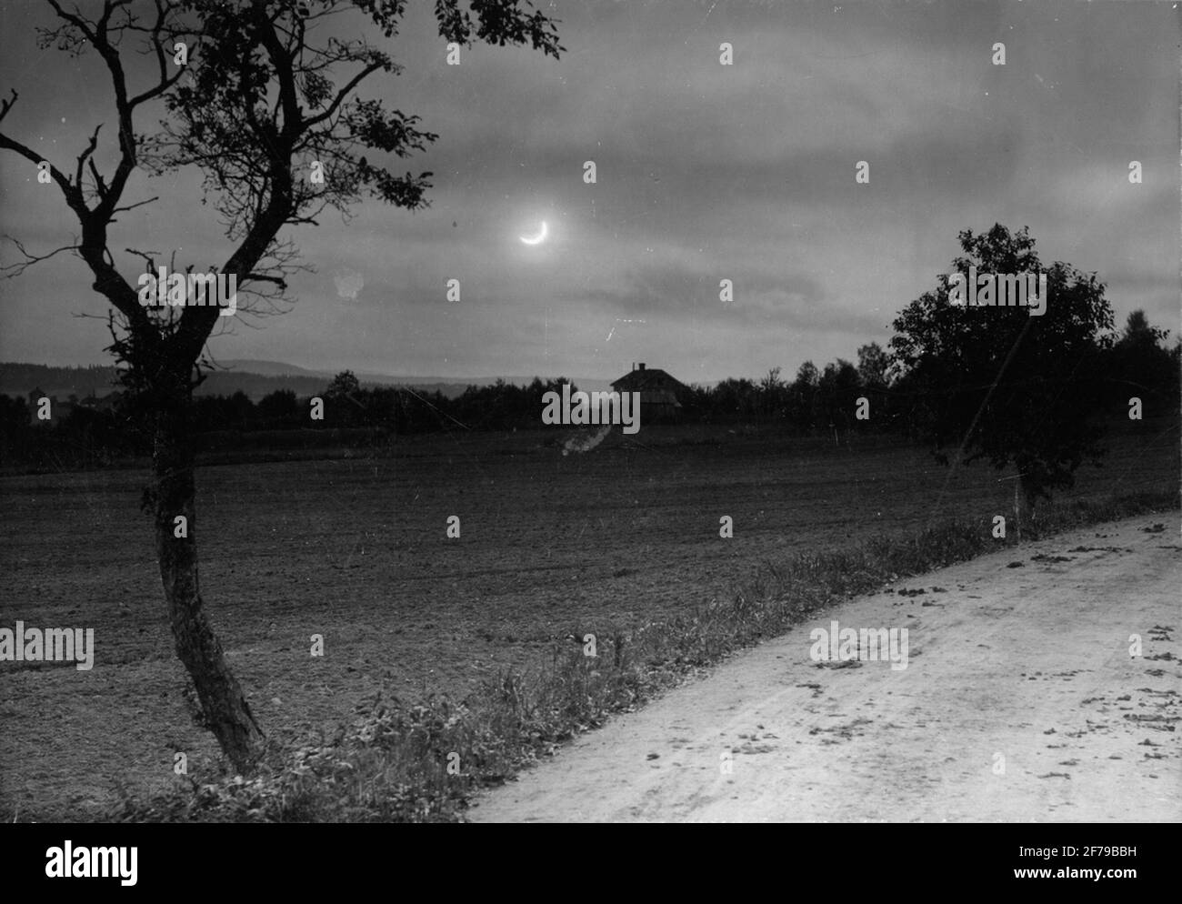 Wikmanshyttan. éclipse solaire le 9 août 1896, à 4.40 heures du matin où 6/7 du soleil était invisible. Banque D'Images