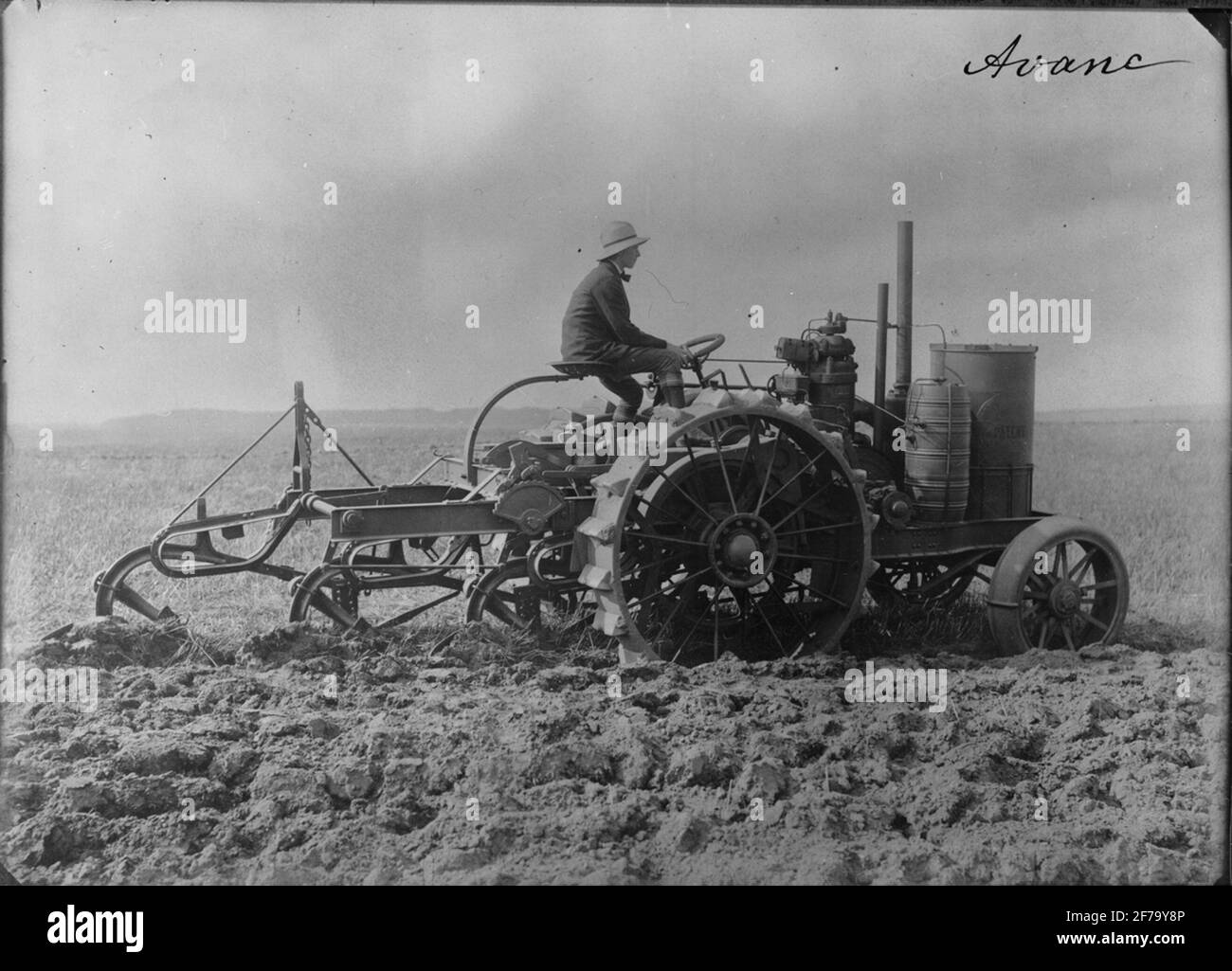 Concours Motorplog à Hillerod 1920. Avance tracteur a pris le premier prix et a donc frappé ses 18 concurrents dans le travail comme en économie. Banque D'Images