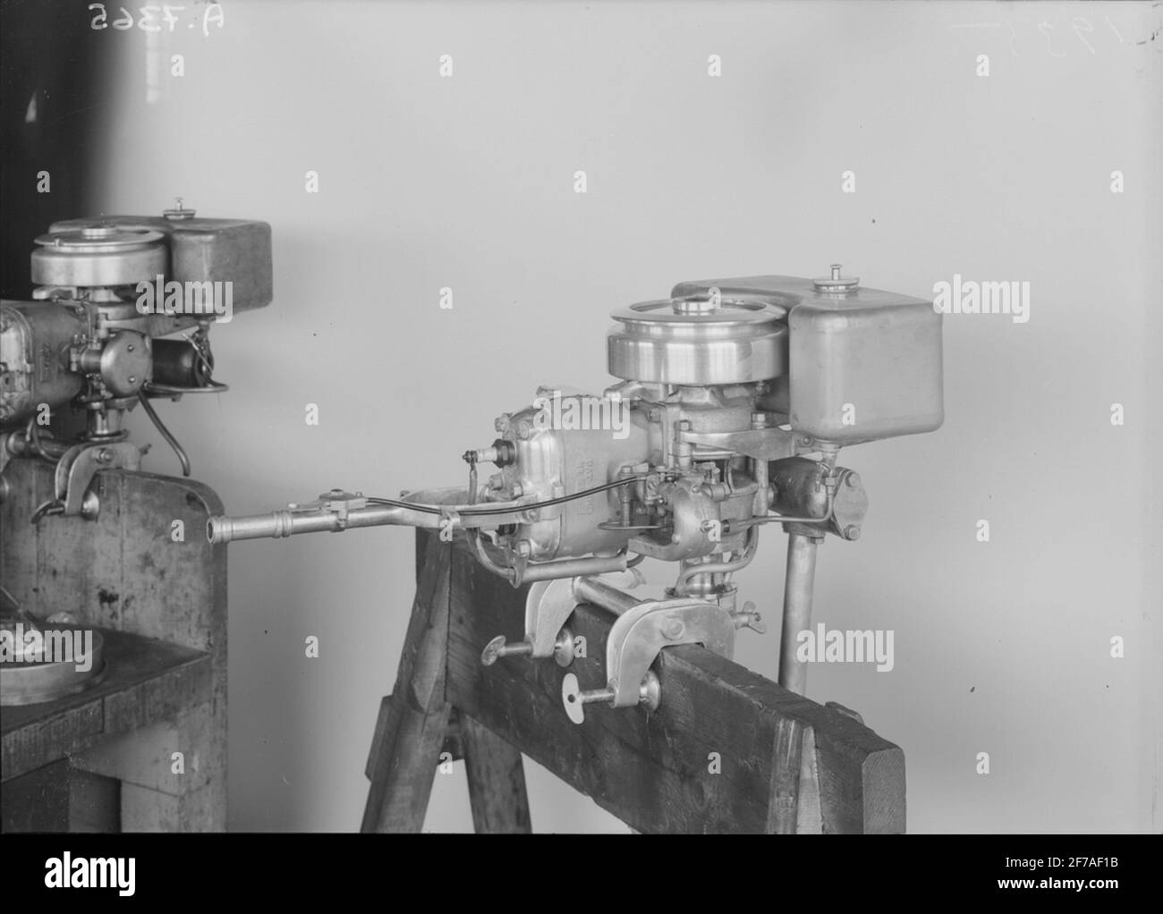Moteur bateau Banque d'images noir et blanc - Alamy