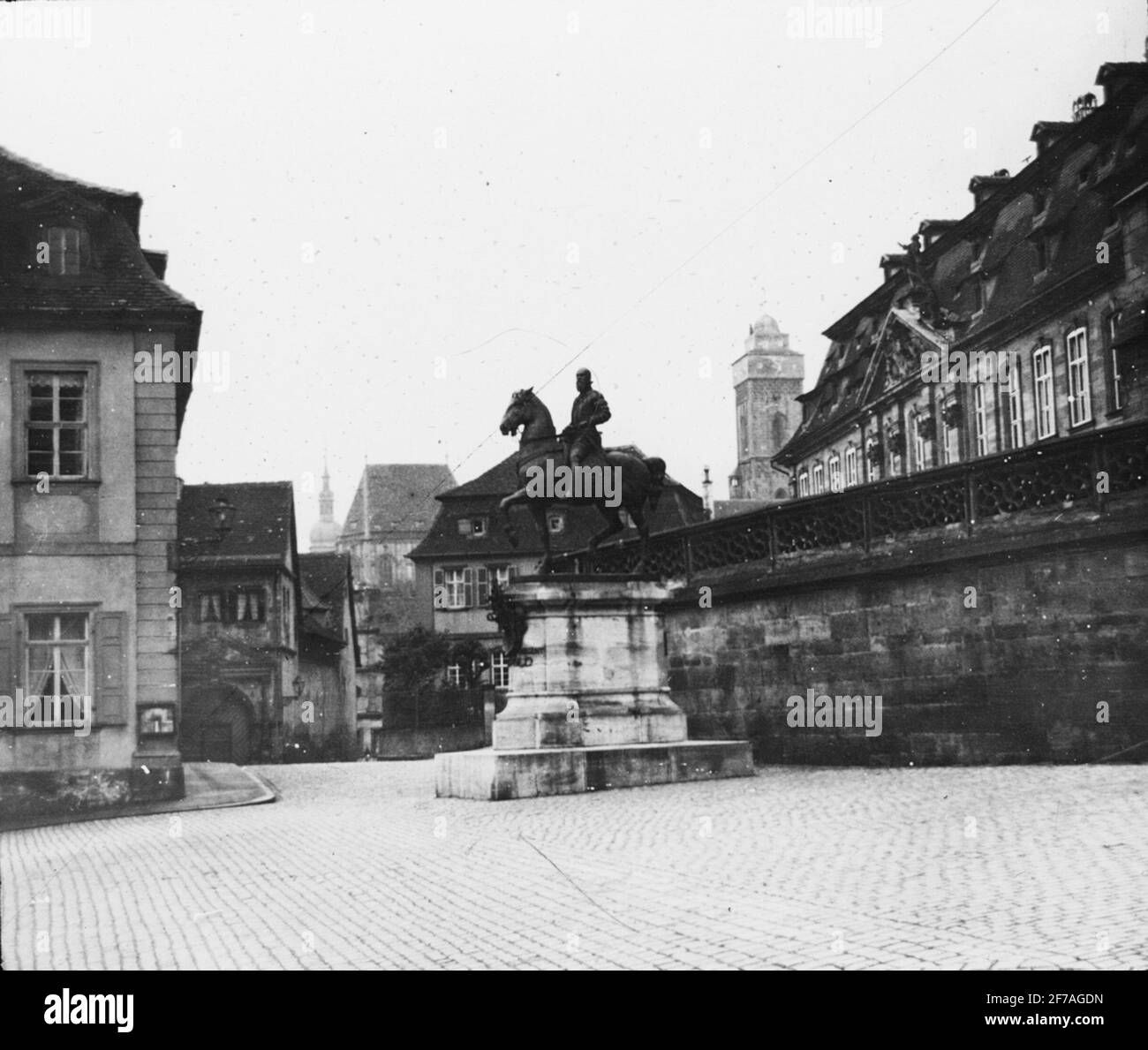 L'image de l'icône de Skiopty avec des motifs de statue inconnue dans le carré de Bamberg.l'image a été stockée dans le carton étiqueté: Le voyage 1906. Bamberg 8. Texte sur l'image: 'Vickes pl.'. Banque D'Images