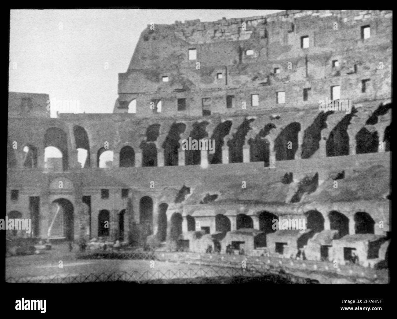Image de Skioticon du Département de la photographie de l'Institut royal de technologie. Motifus représentant Colloseum à Rome, en Italie..l'image est probablement prise par John Hertzberg lors d'un voyage en Europe. Banque D'Images