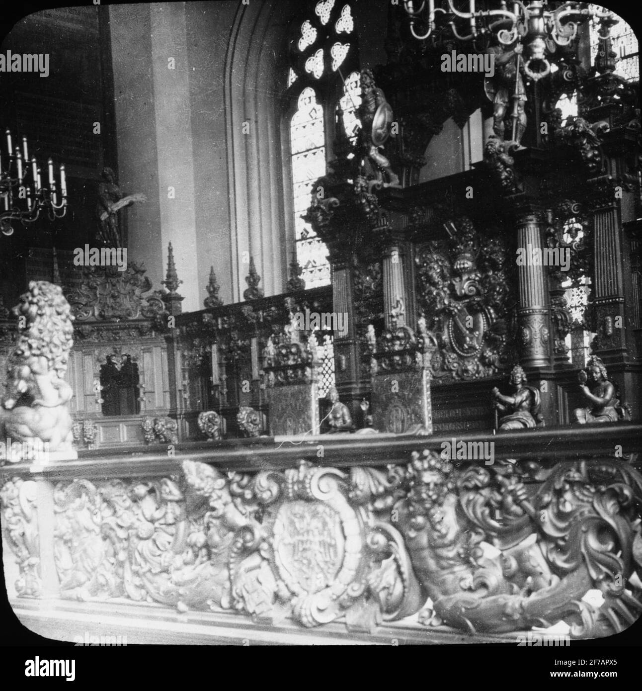 Image de Skiopticone avec motifs de l'église, peut-être la cathédrale Dom St. Petri zu Bremen. Intérieur. L'image a été stockée en carton étiqueté: Le voyage en 1904. Brême II Banque D'Images
