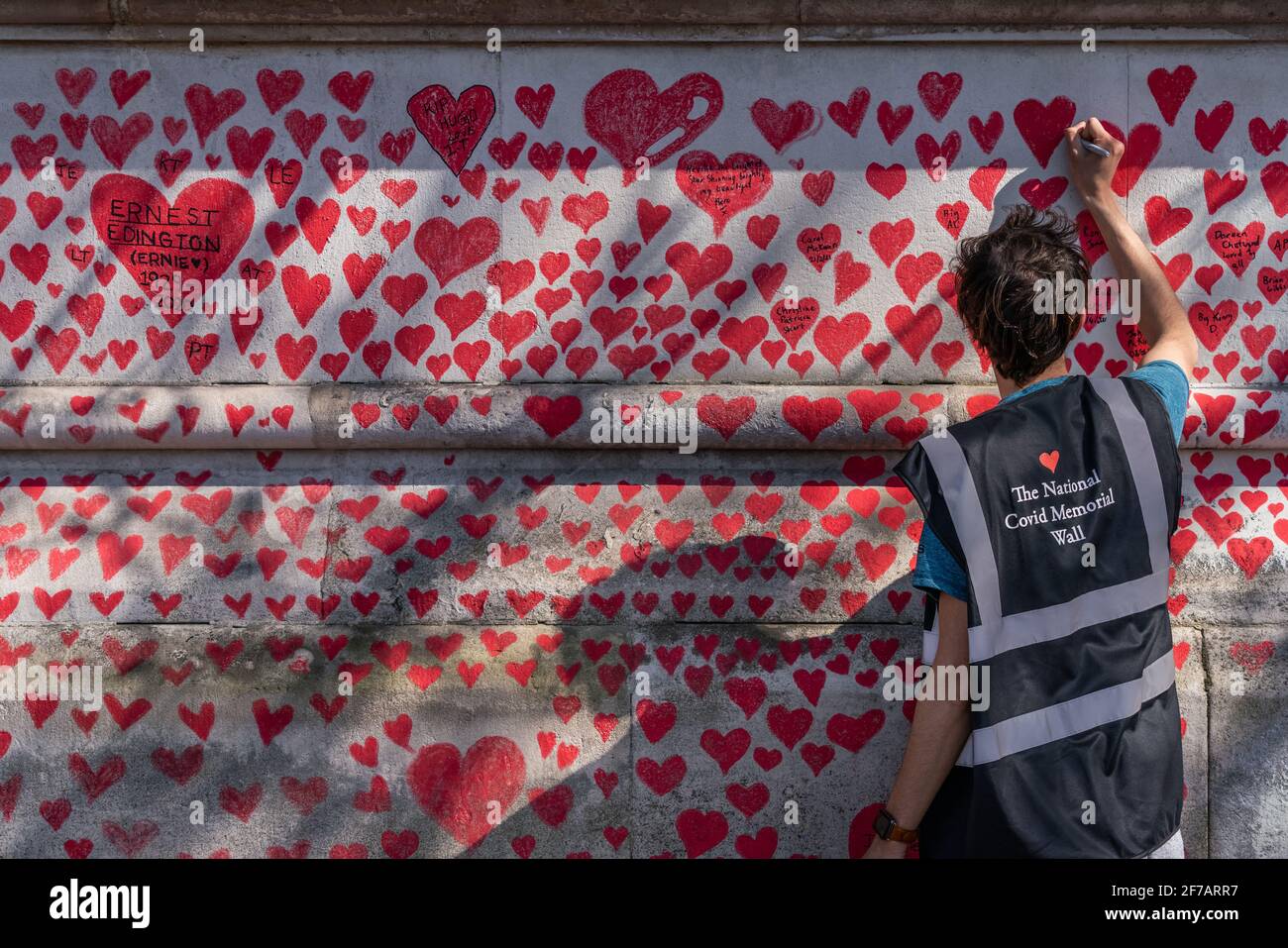 Coronavirus: National Covid Memorial Wall of Hearts, Westminster, Londres, Royaume-Uni. Banque D'Images