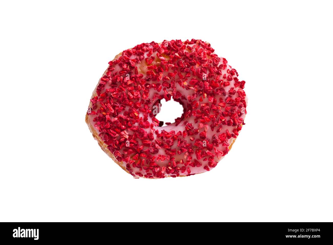 Raspberry Royale Yumnut, croisement entre un beignet et un yum isolé sur fond blanc, de la boulangerie M&S en magasin Banque D'Images