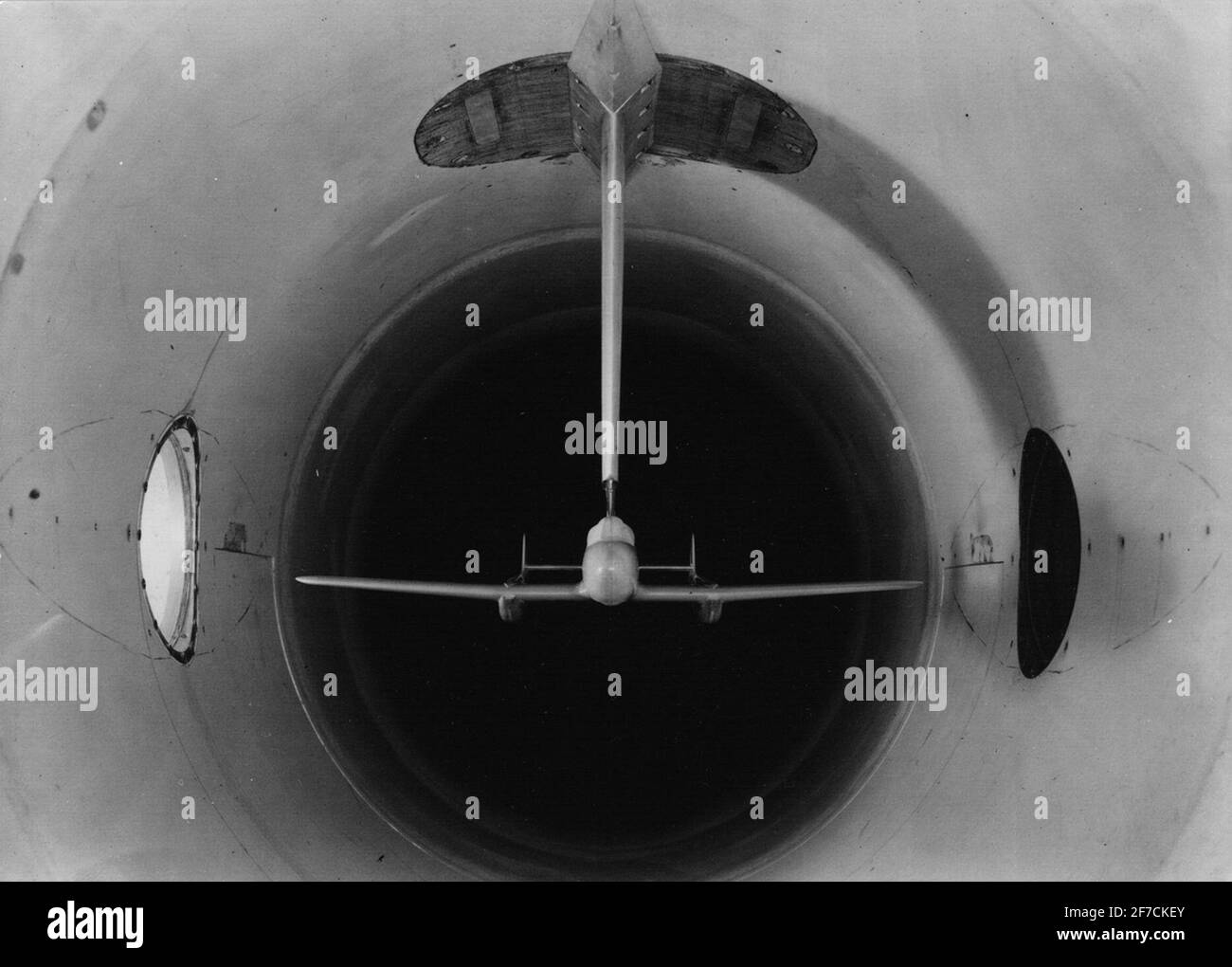 Exemple de modèle de tunnel aérodynamique de l'avion Saab J 21 sur FFA,  1940s . Échantillons de modèles de soufflerie de l'avion Saab J 21 dans un  tunnel à grande vitesse lors