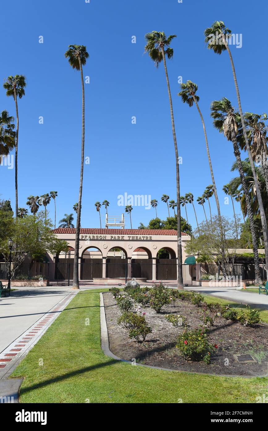 ANAHEIM, CALIFORNIE - 31 MARS 2021 : entrée principale du théâtre Pearson Park. Pearson Park Amphitheatre offre un divertissement familial de haute qualité pendant Banque D'Images