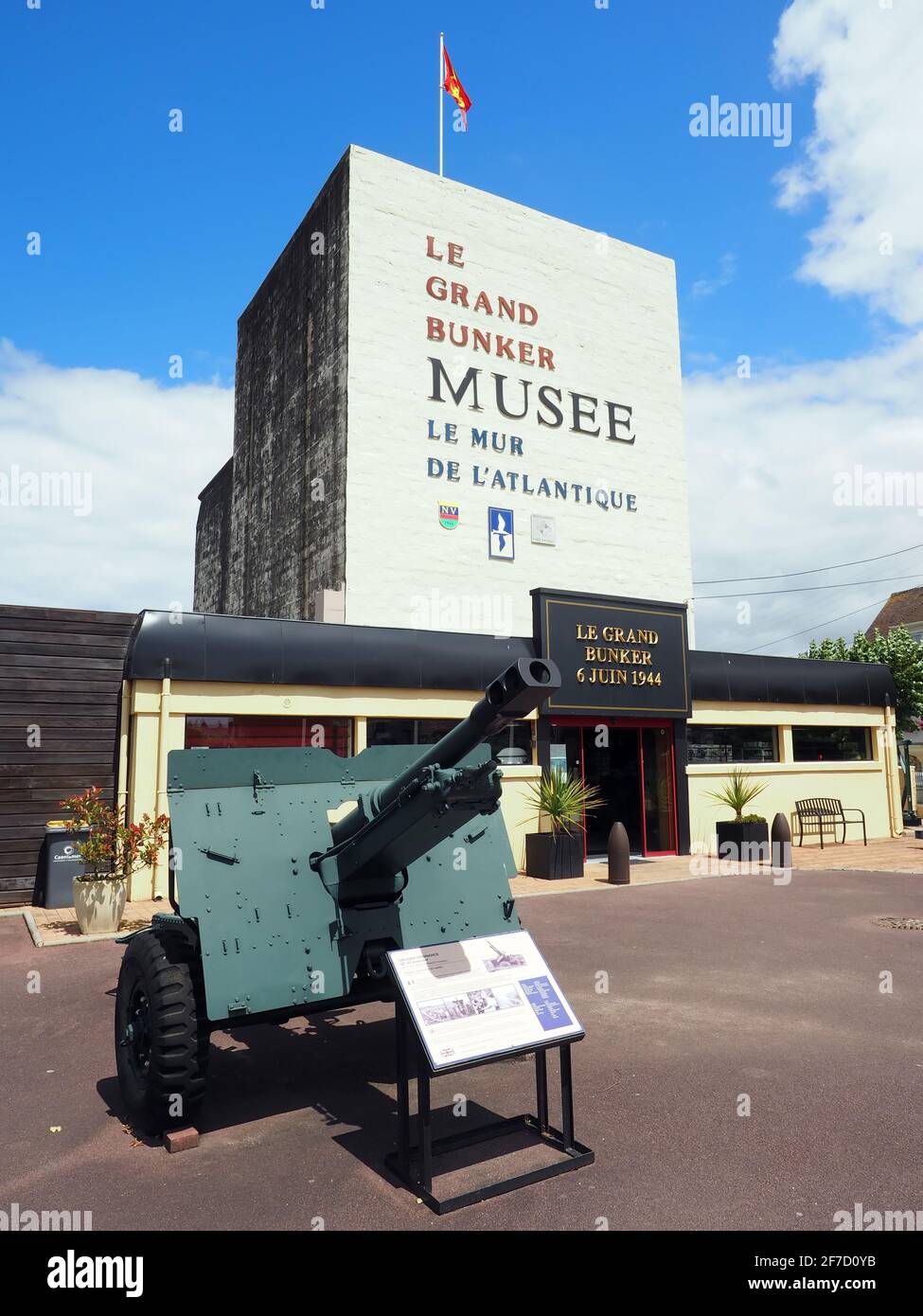 The Great Bunker German Atlantic Wall Control Centre Musée Riva Bella Ouistreham Basse-Normandie France. Le Grand Bunker Musée le mur de l'Atlantique Banque D'Images