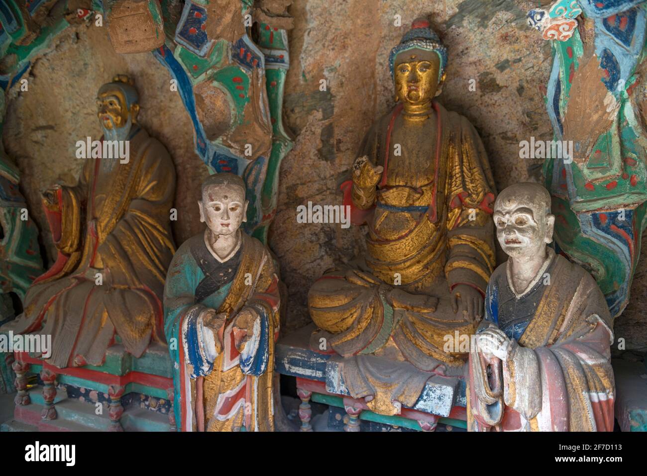 Statues de Bouddha à XuanKong si (Temple suspendu) au pied de la montagne Hengshan dans la province du Shanxi, à environ 300 miles au sud-ouest de Beijing, Chine. Banque D'Images