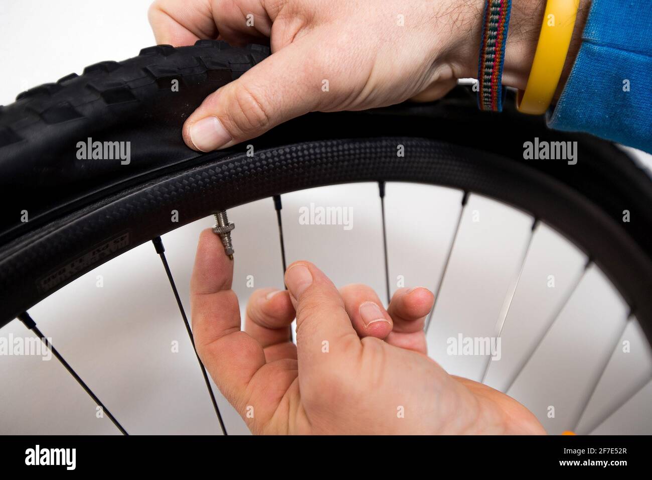 Reparer valve pneu velo sale