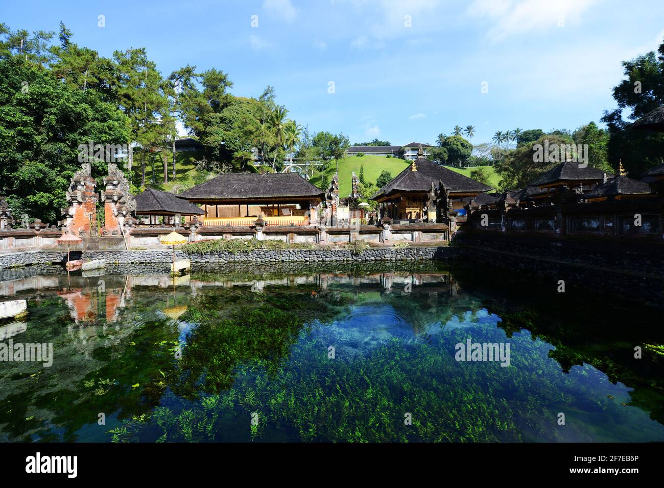 L'étang pittoresque du temple de Tirta Empul à Bali, en Indonésie. Banque D'Images