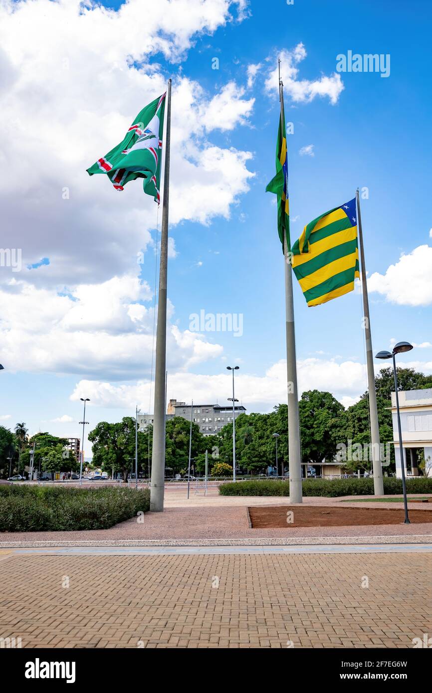 Goiania/Goias/Brasil - 02 01 2019: Drapeaux de la ville de Goiania, de l'état de goias et de la République fédérative du Brésil à la plaza Dr. Pedro Ludovico Teix Banque D'Images