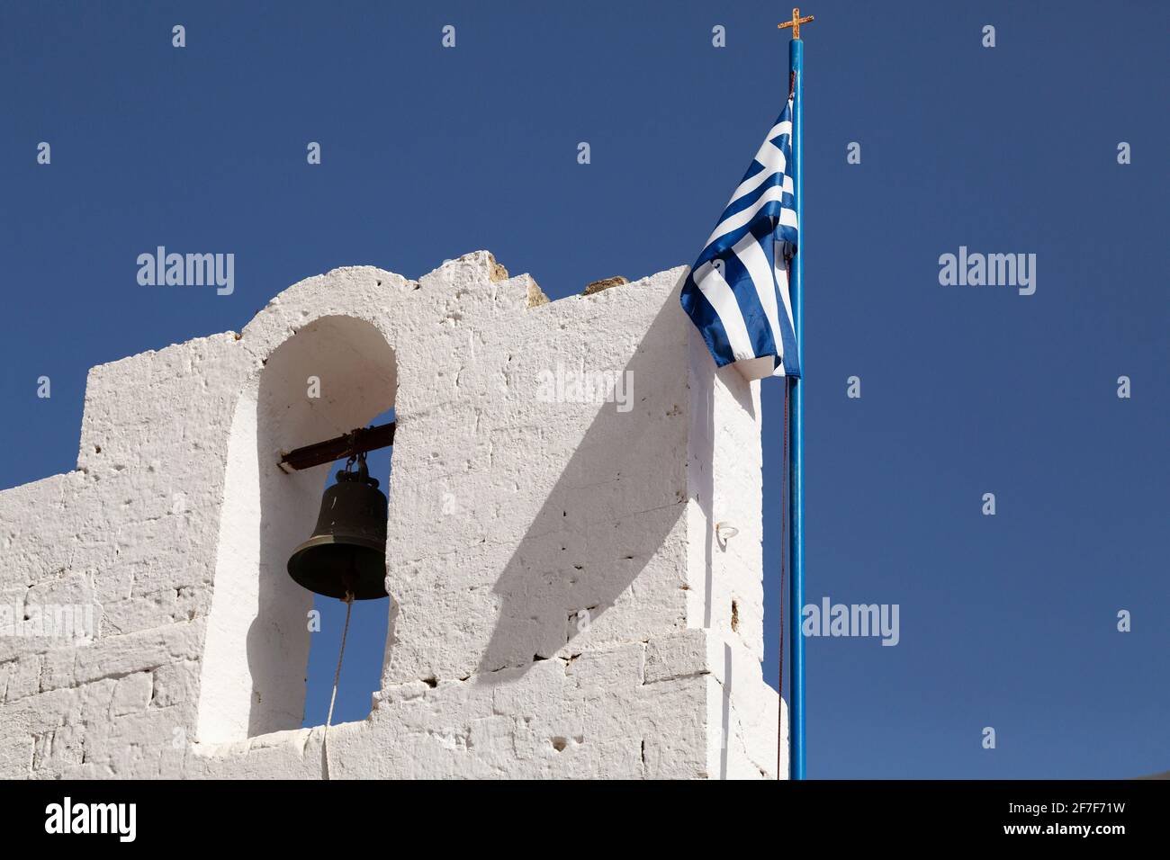 Clocher de l'église de Panagia à Lindos sur Rhodes, Grèce. L'église est un lieu de culte orthodoxe grec. Banque D'Images