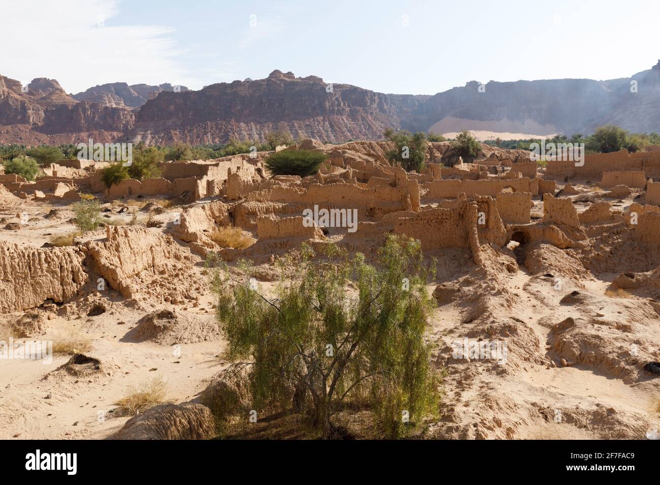 Maisons abandonnées dans la construction traditionnelle de l'architecture en adobe arabe À Al Ula en Arabie Saoudite Banque D'Images