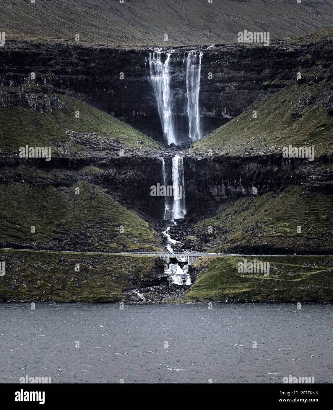 Chutes D eau Les Plus Hautes Banque D image Et Photos Alamy chutes-d-eau-les-plus-hautes-banque-d-image-et-photos-alamy